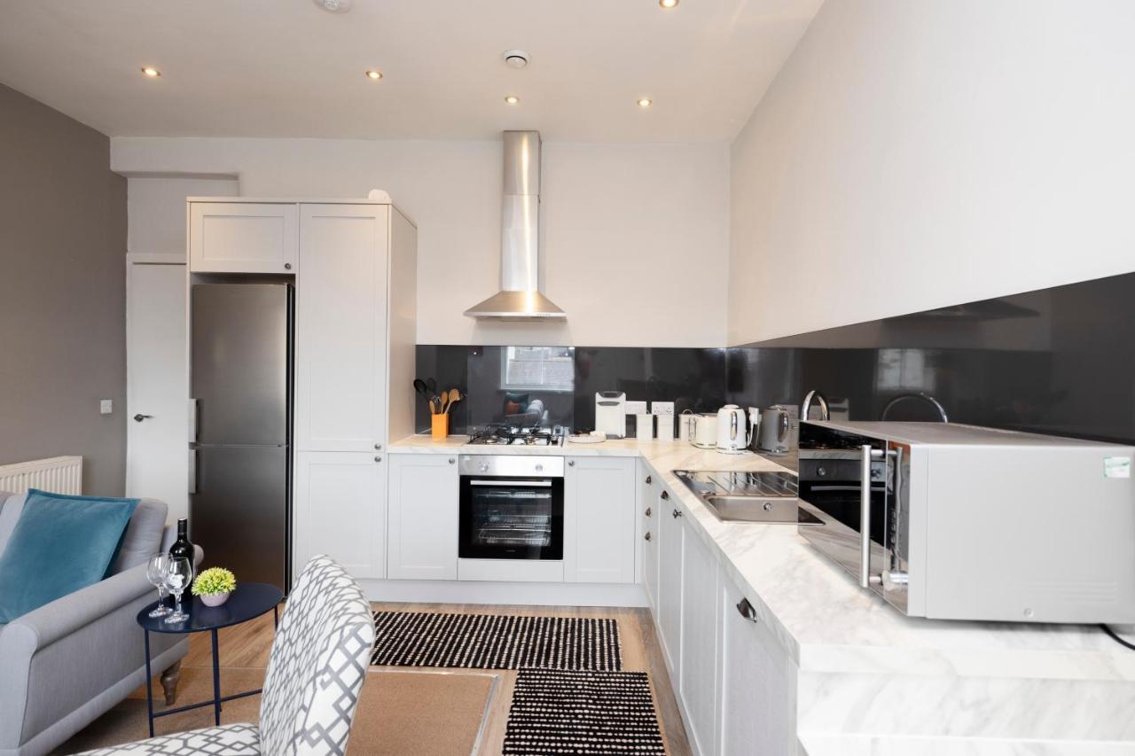 Altido Stylish 4-bed Flat In Old Town Edinburgh