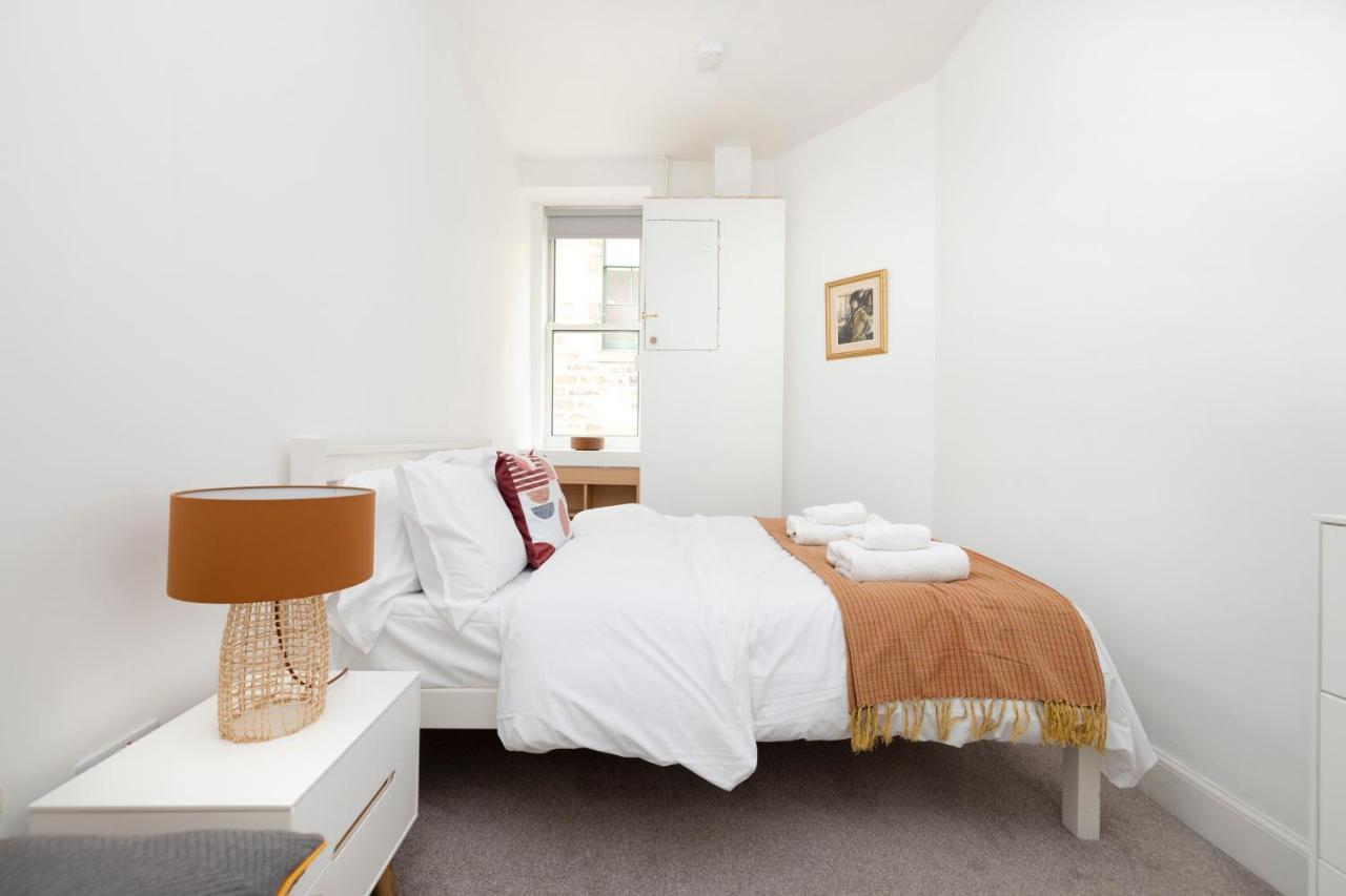 Altido Stylish 4-bed Flat In Old Town Edinburgh