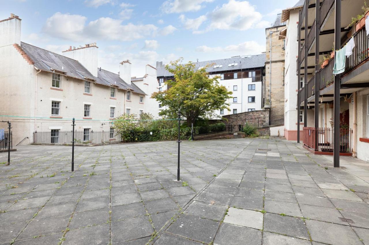 Altido Stylish 4-bed Flat In Old Town *