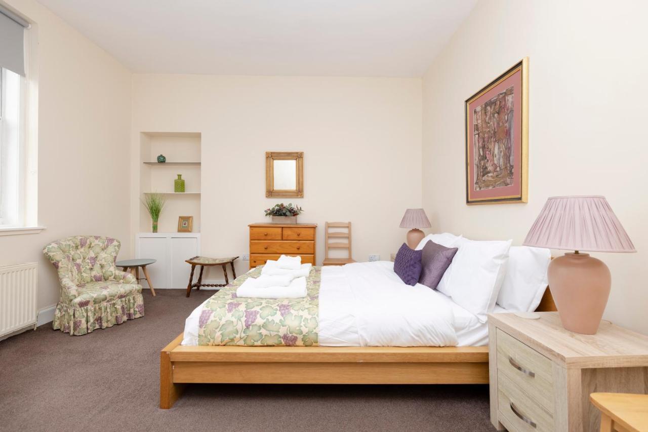 Altido Stylish 4-bed Flat In Old Town Apartment *