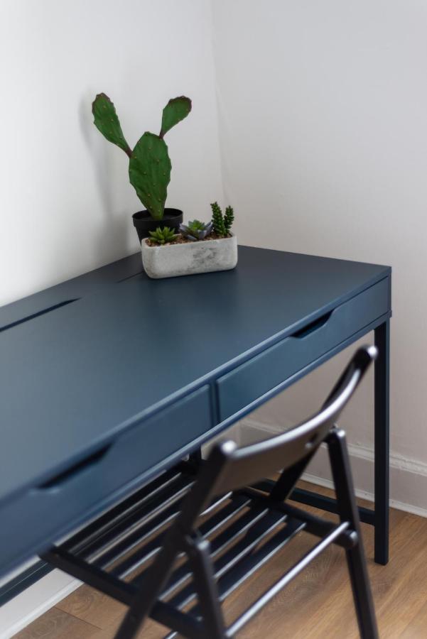 Lovely 1-bedroom In Apartment EDI