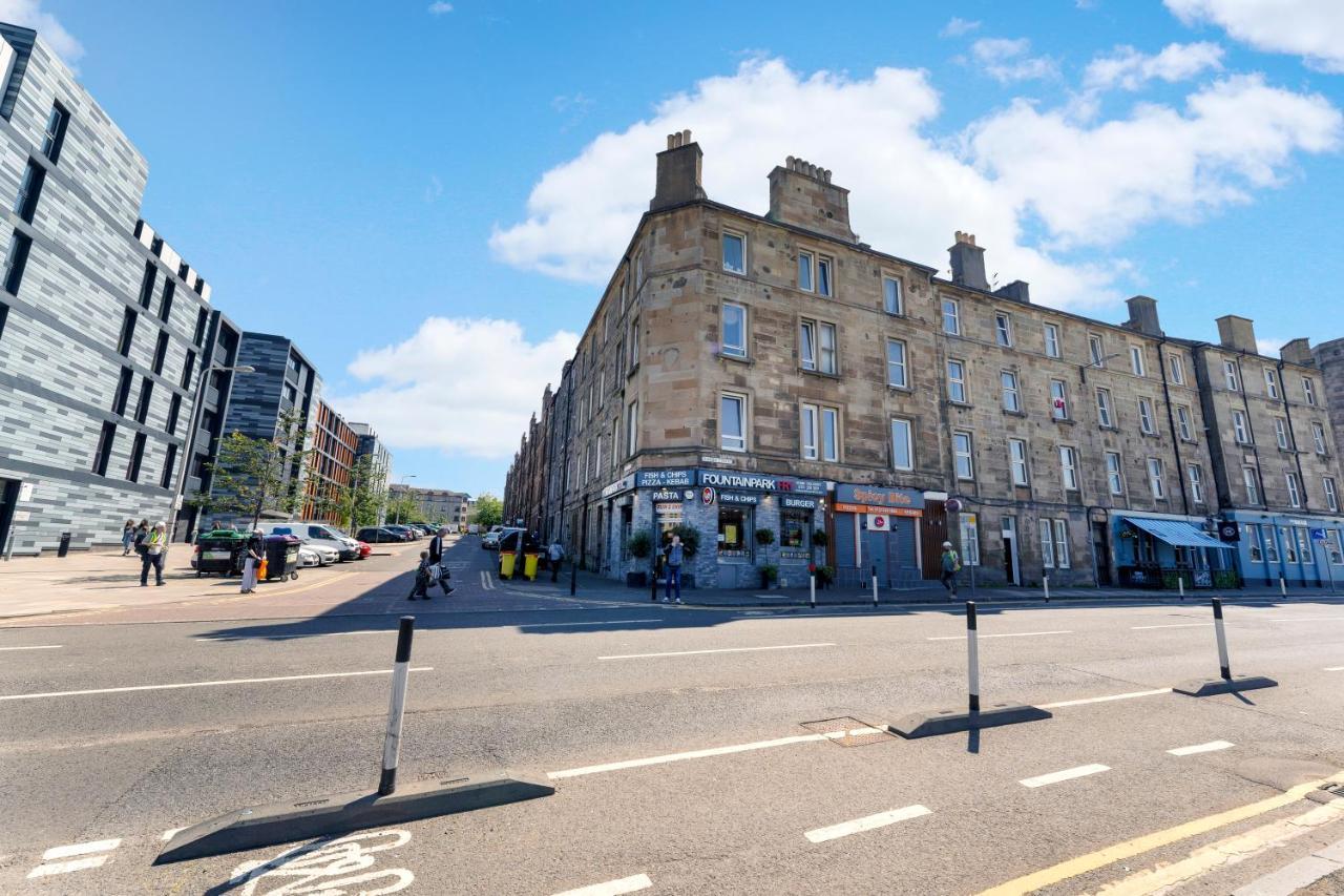 Modern & Spacious 1 Bedroom - Close To Centre - Sleeps Up To 3 Guests * Edinburgh