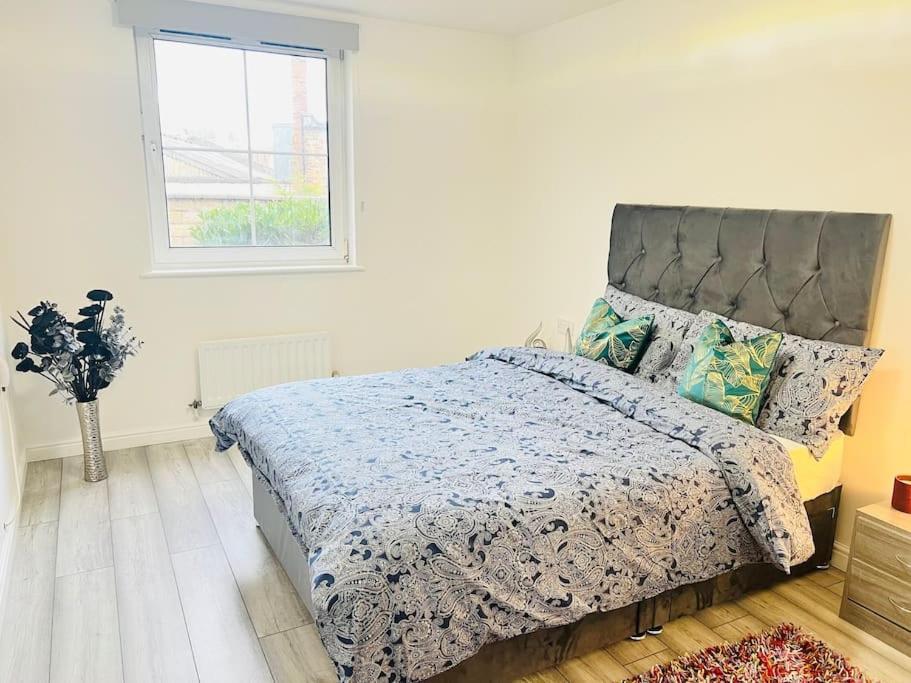 Superb 2 Bedroom With Free Parking * EDI