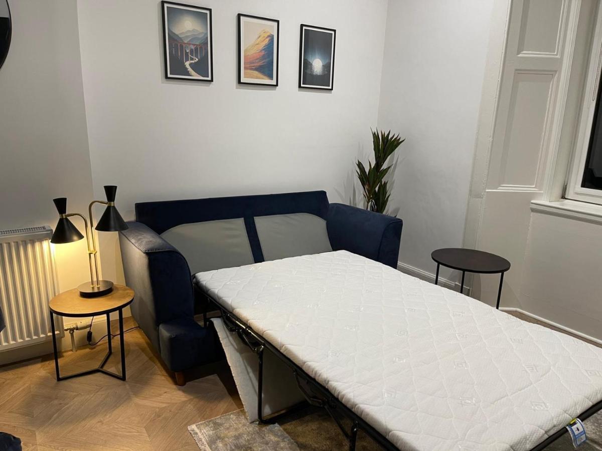 West Montgomery Place Apartment