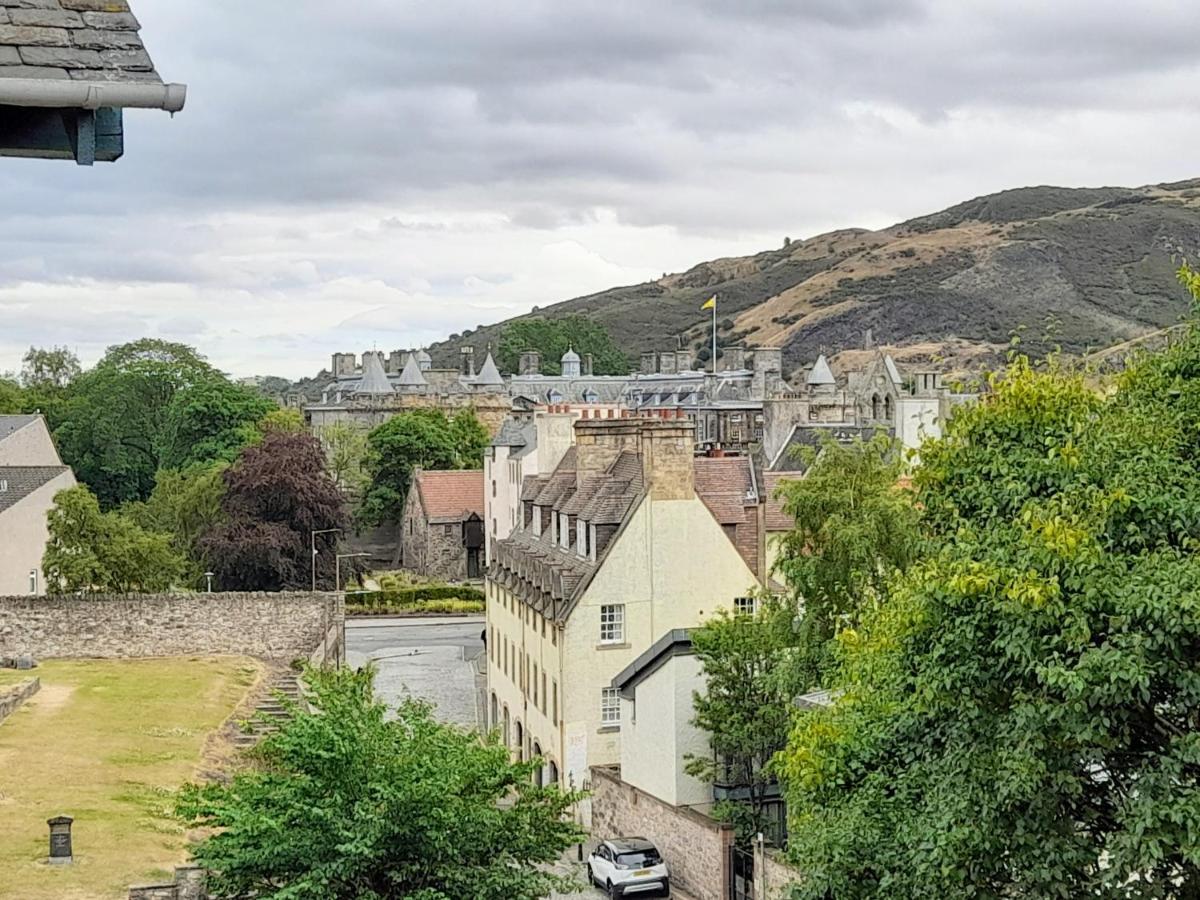 Old Town Unique House Apartment Edinburgh