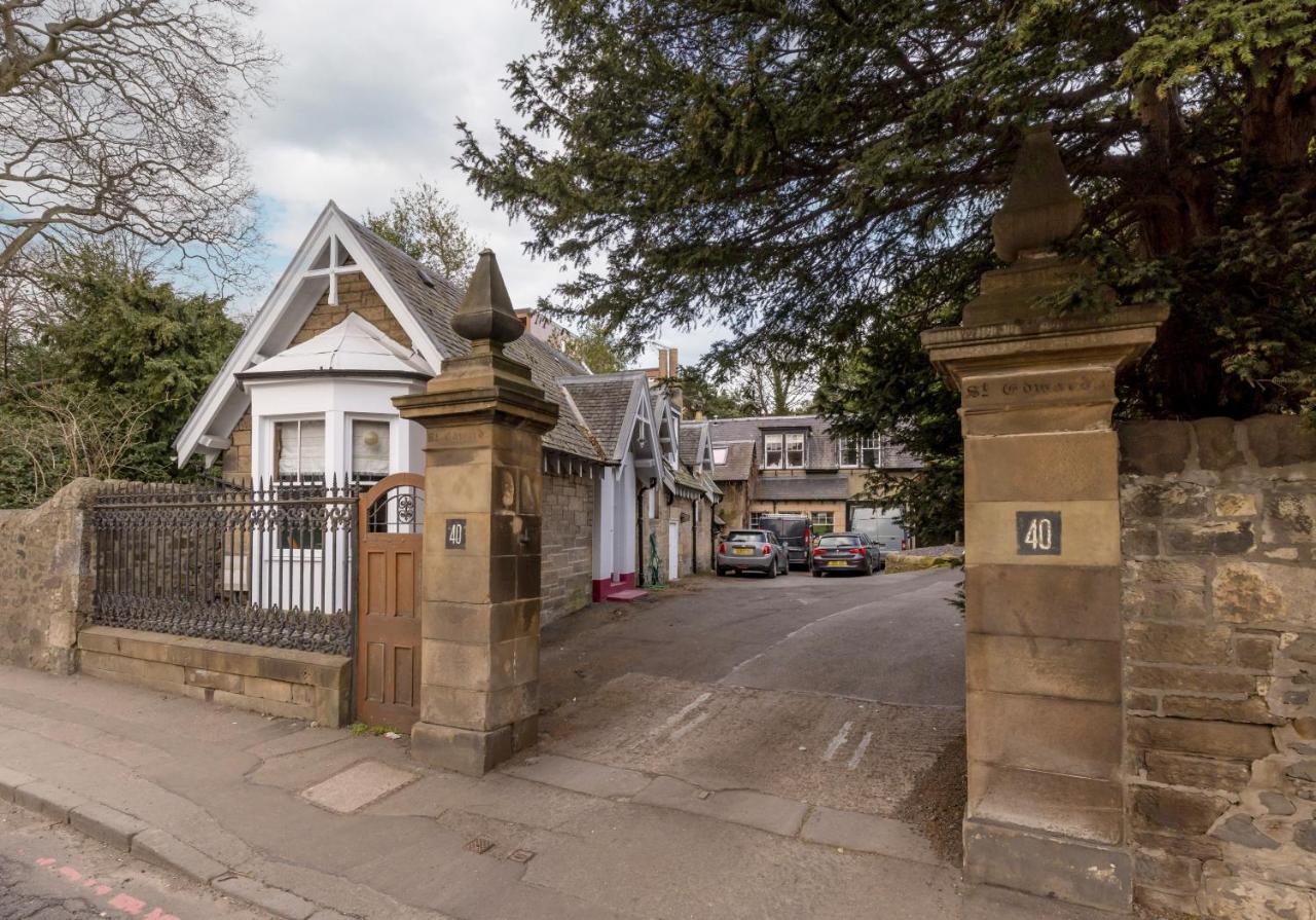 Luxury 3 Bed House Centre, Right Next To Murrayfield. Ferienhaus EDI