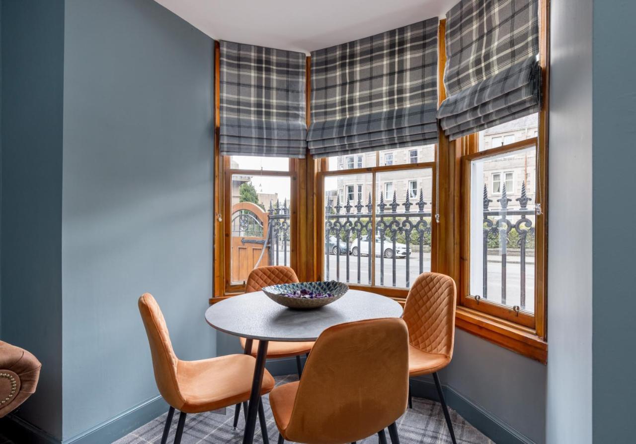 Luxury 3 Bed House Centre, Right Next To Murrayfield. Ferienhaus *
