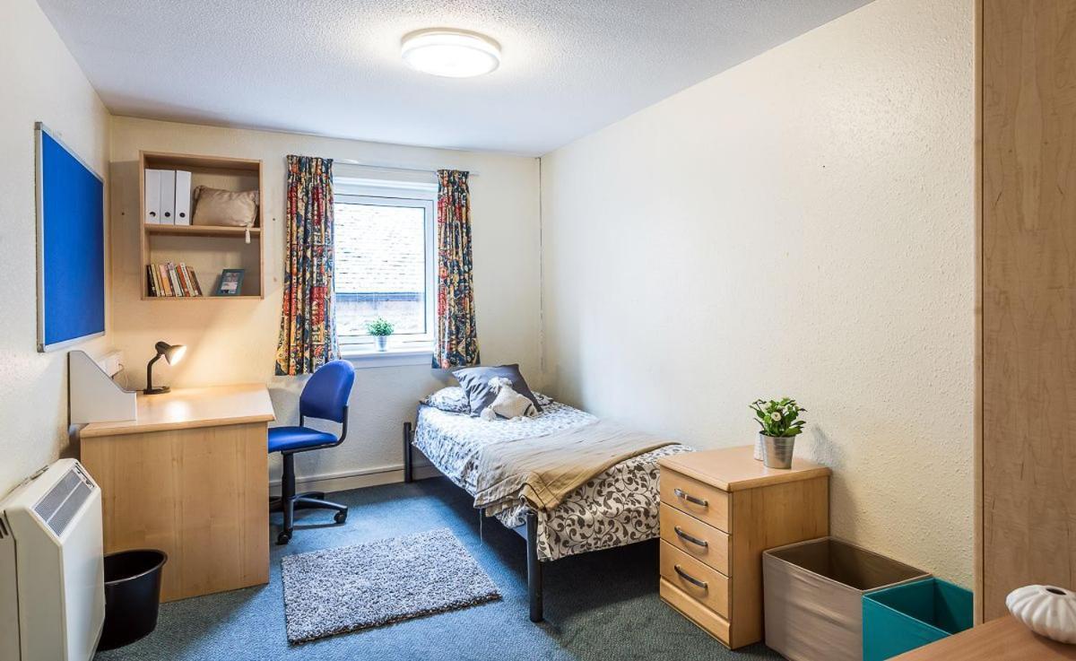 Apartment Joivy Budget 2, 4, 5 And 6 Bed Private Flats, In Historic Old Town (adults Only)