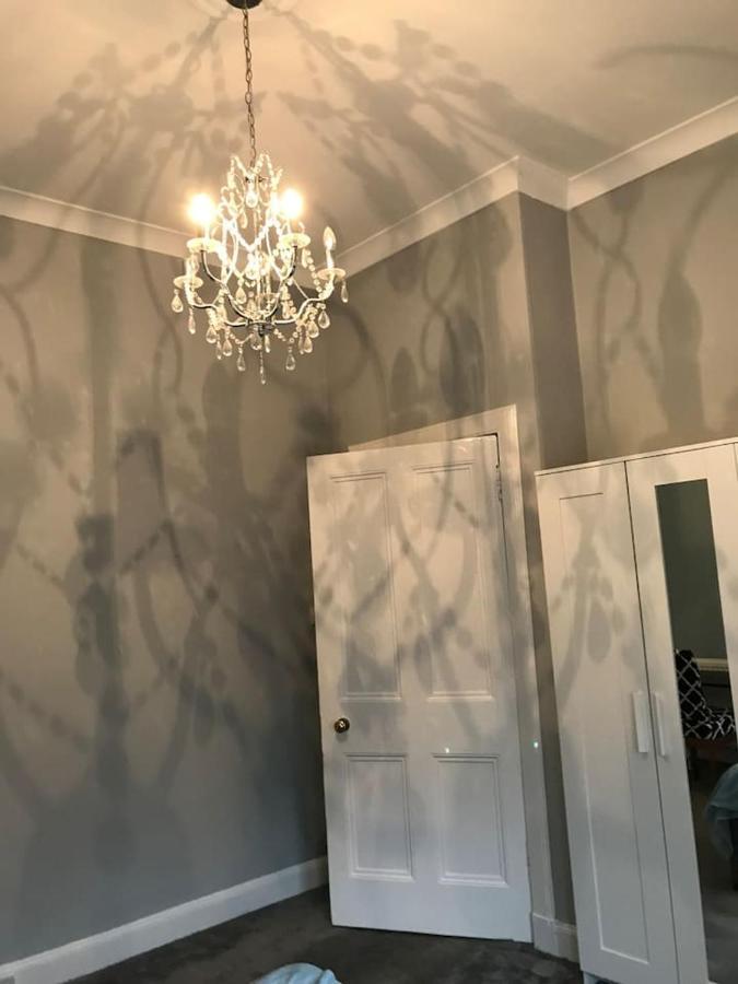 Grange Lone Entire With Two Double Beds Apartment