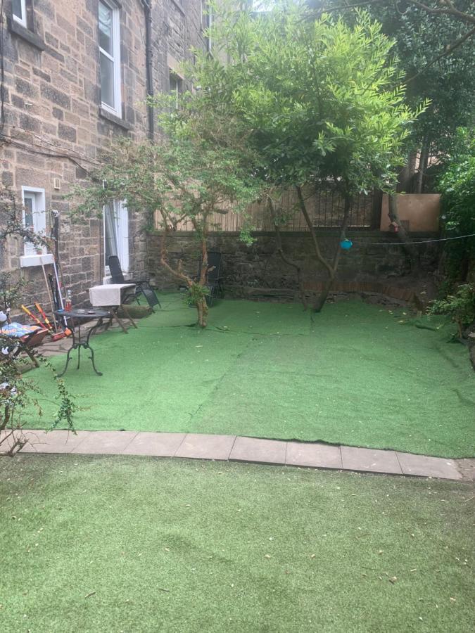 Basement One Bedroom Flat Apartment *