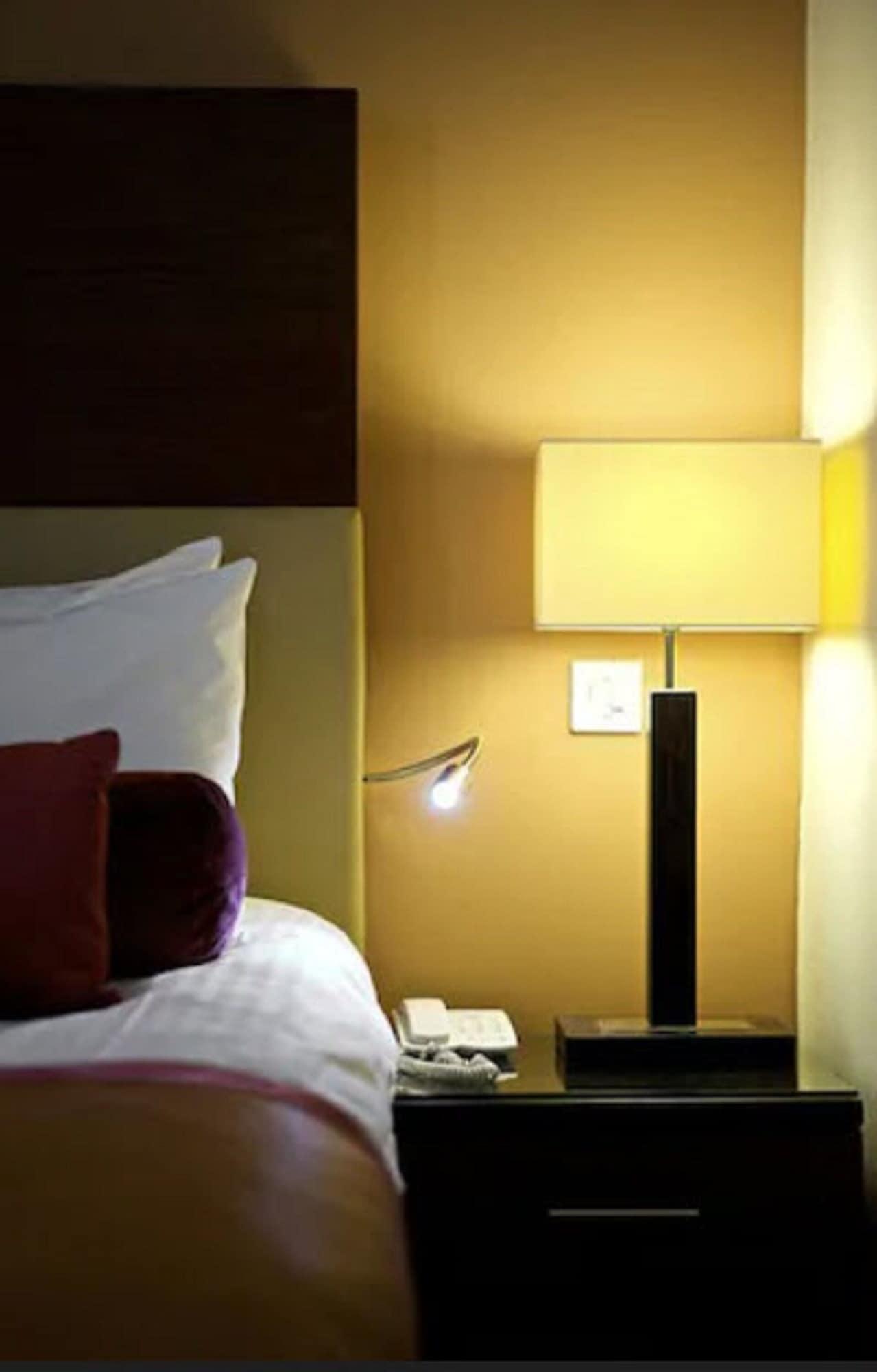 The Parliament House 3*