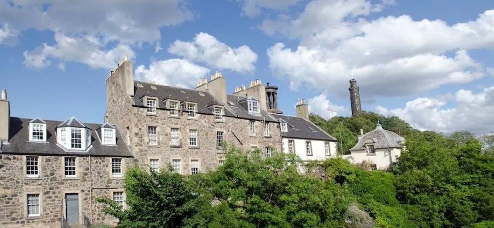 The Parliament House 3* Edinburgh