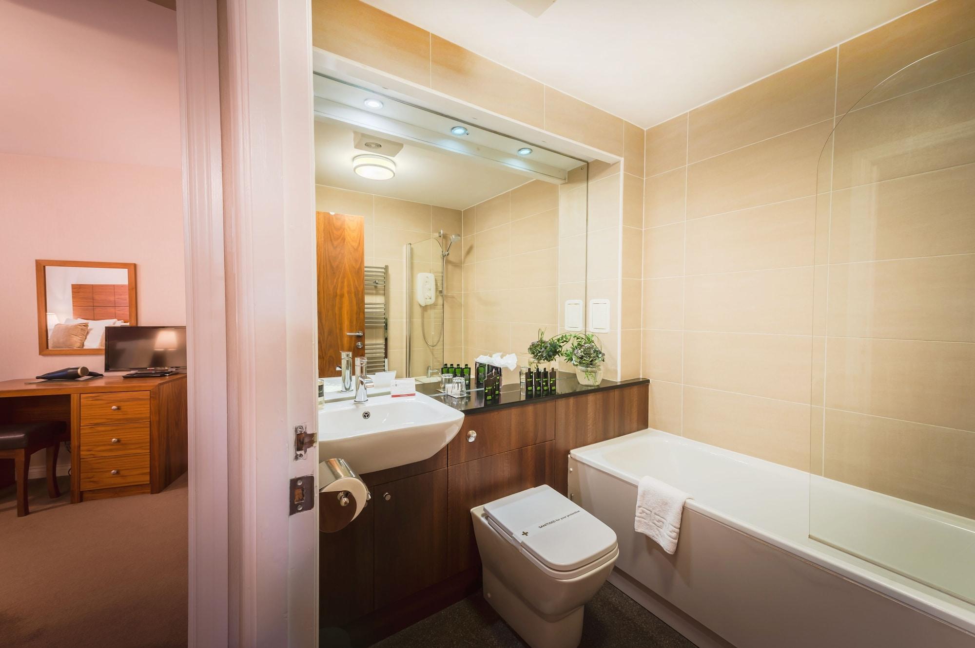 Aparthotel The Knight By Mansley 4*
