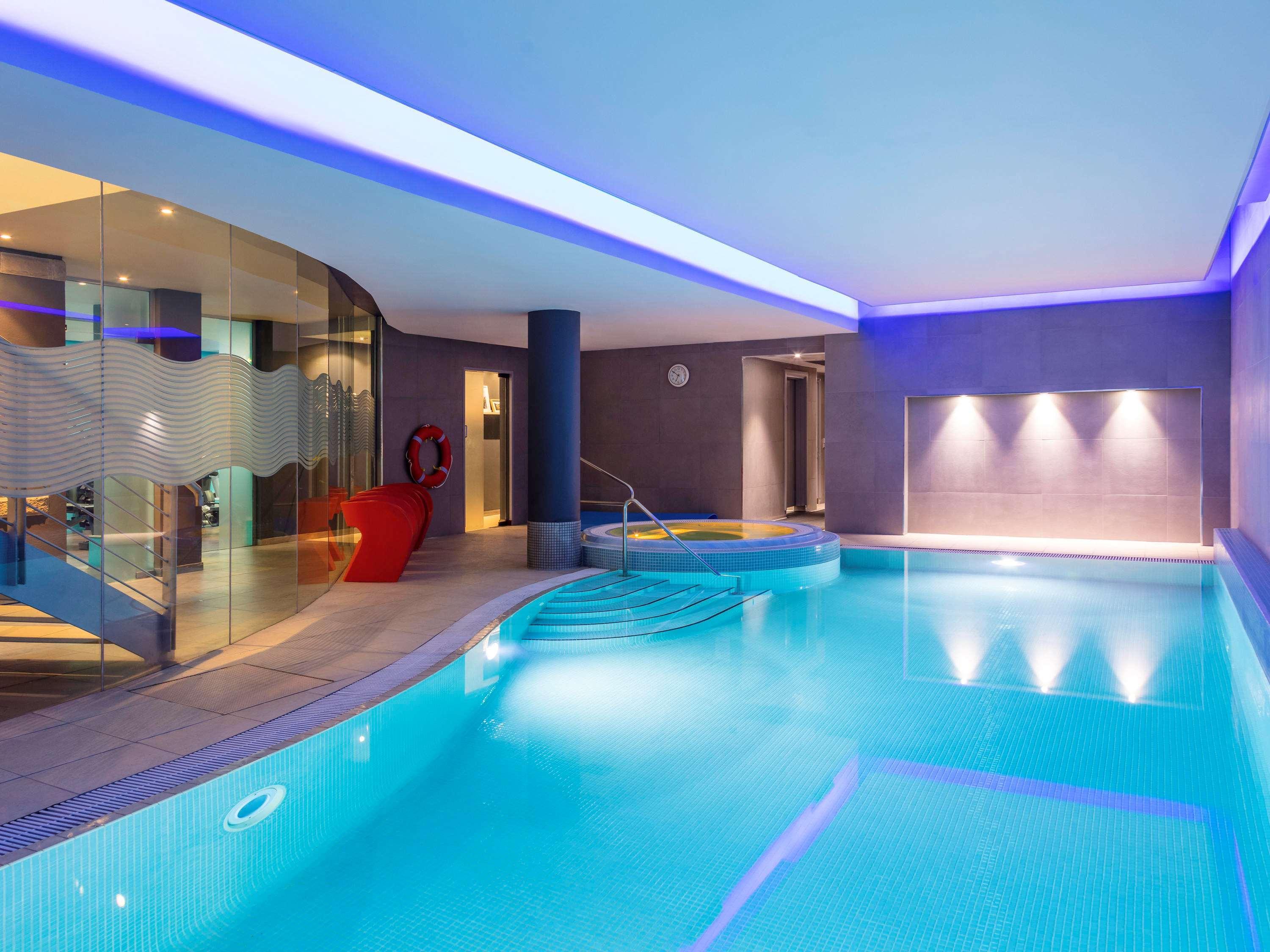 Novotel Centre Hotel
