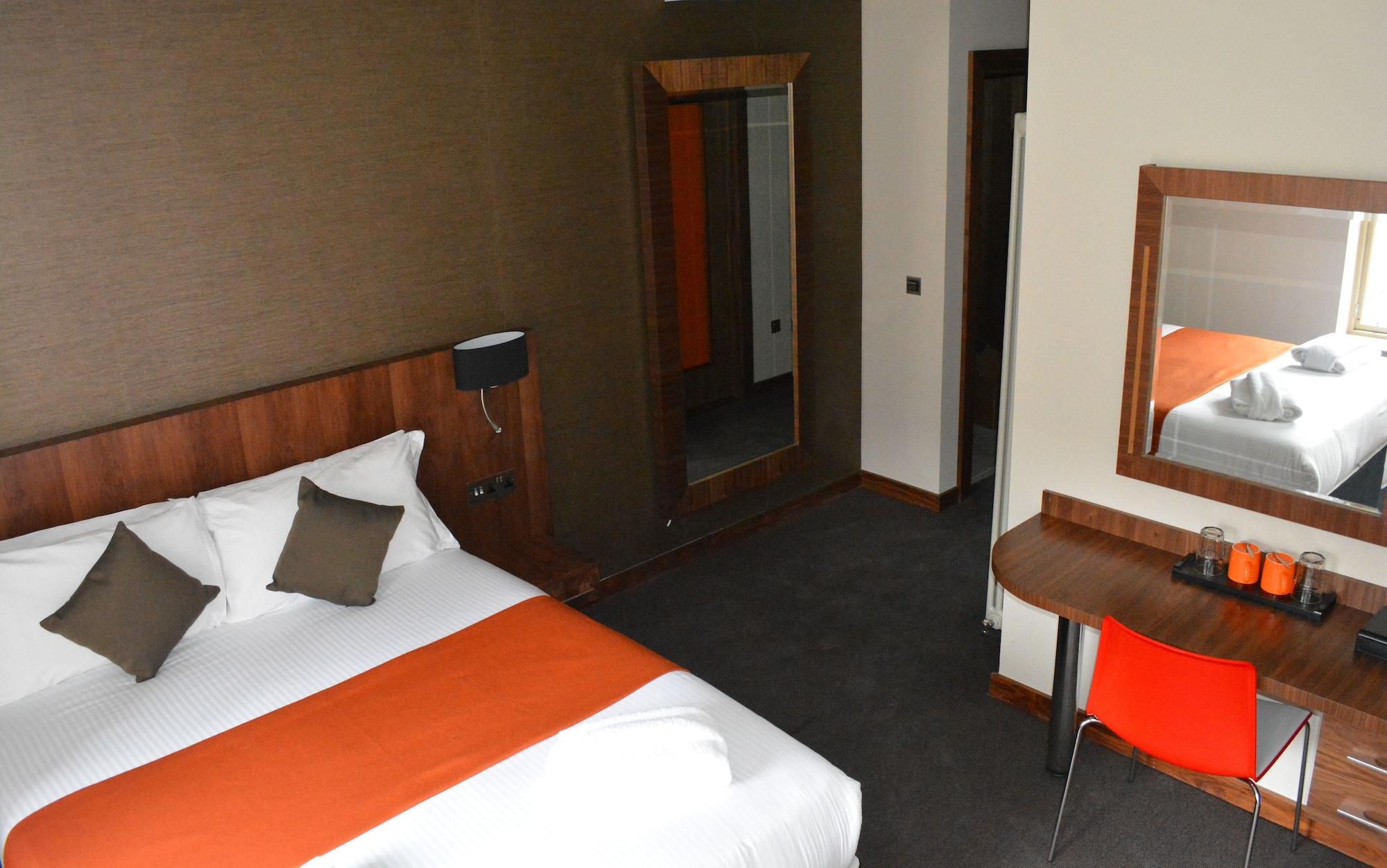Hotel The Place 4*