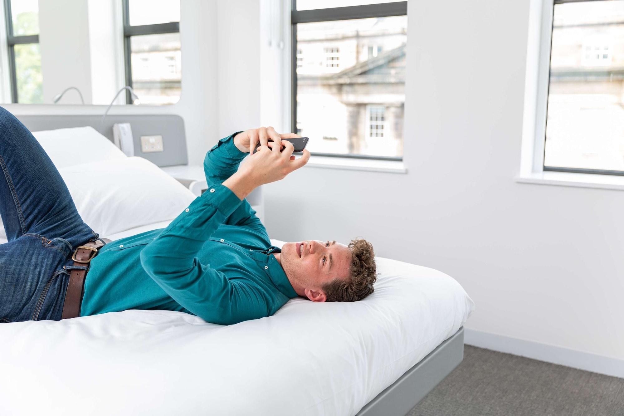 Yotel Hotel 4*