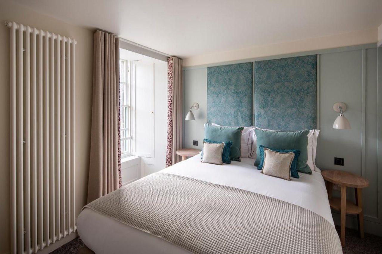 Cheval Abbey Apartments, At Holyrood Edinburgh