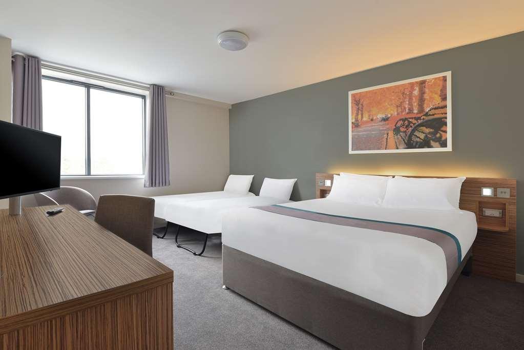 Travelodge 3* Edinburgh