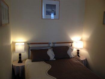 The Mayville Hotel 2*