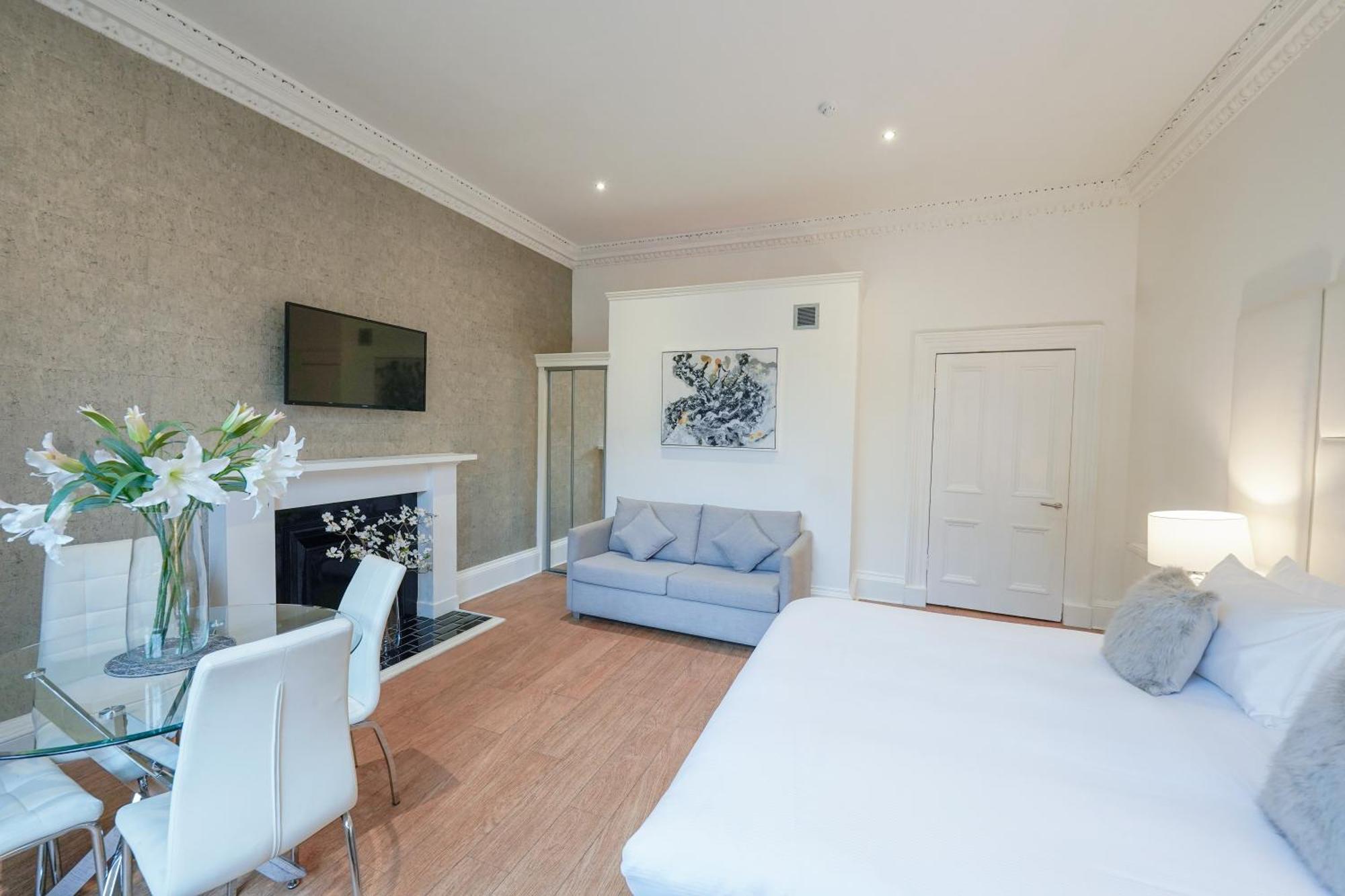 Hanover 71 Guest house 4*