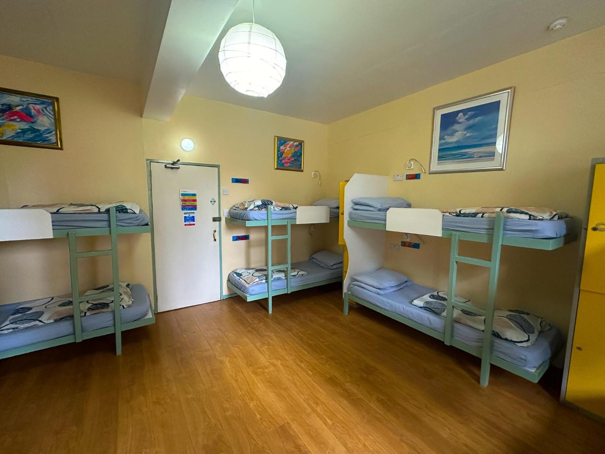 Hostel High Street *