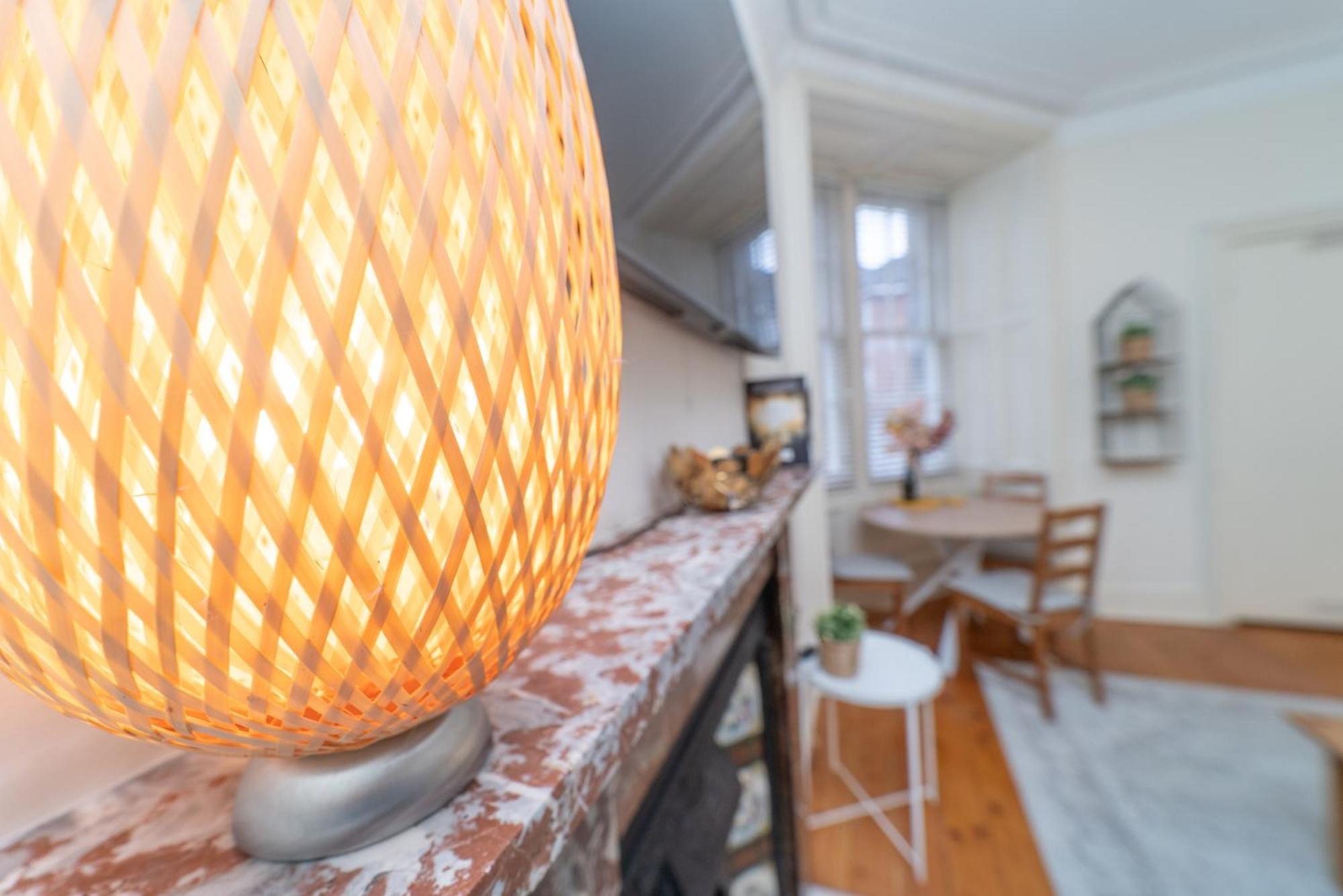 Large Corner Apartment Edinburgh