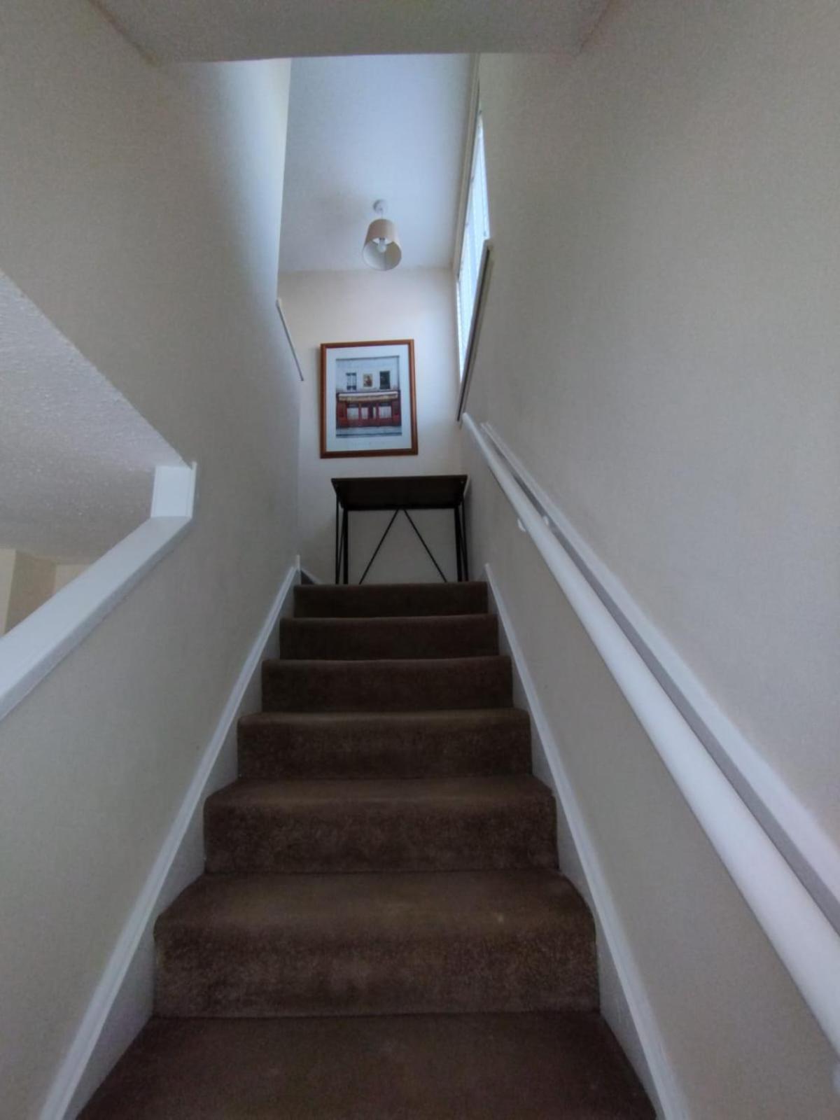 3 Bed House In - Private Parking