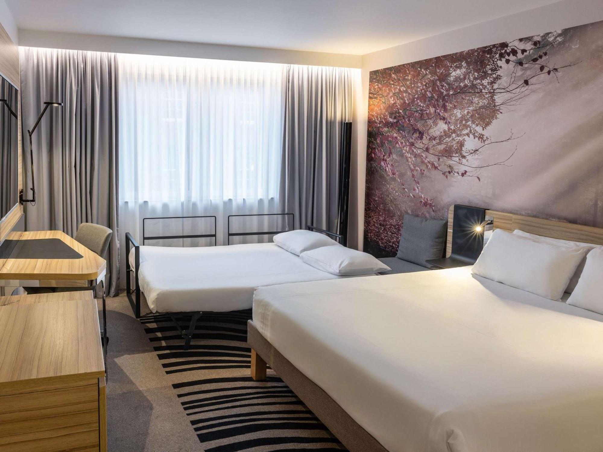Hotel Novotel Centre 4*