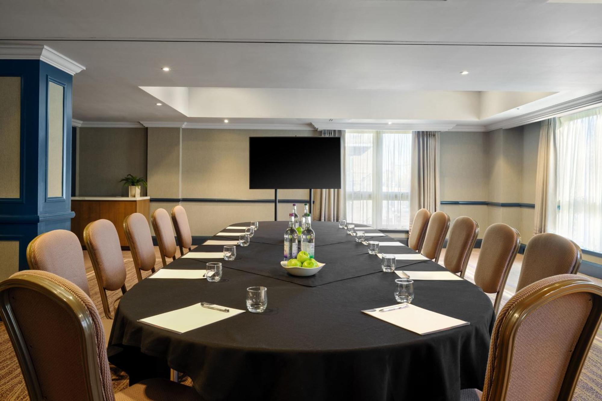 Marriott Holyrood 4*