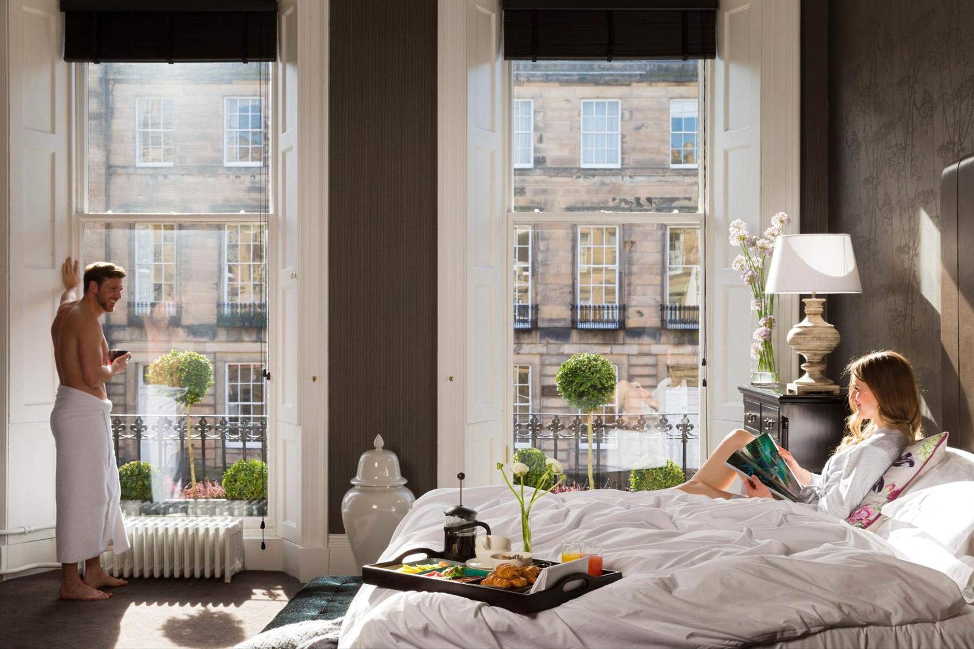 Nira Caledonia Hotel 4*