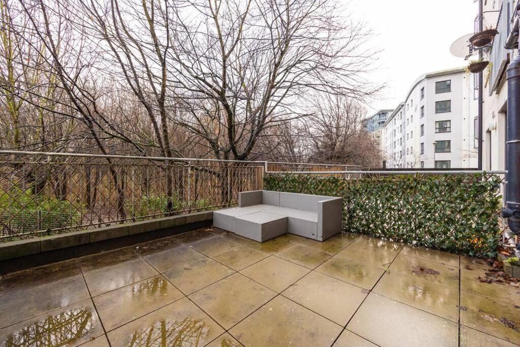 Stunning 1 Bd Flat In Lochend Park With A Patio Edinburgh