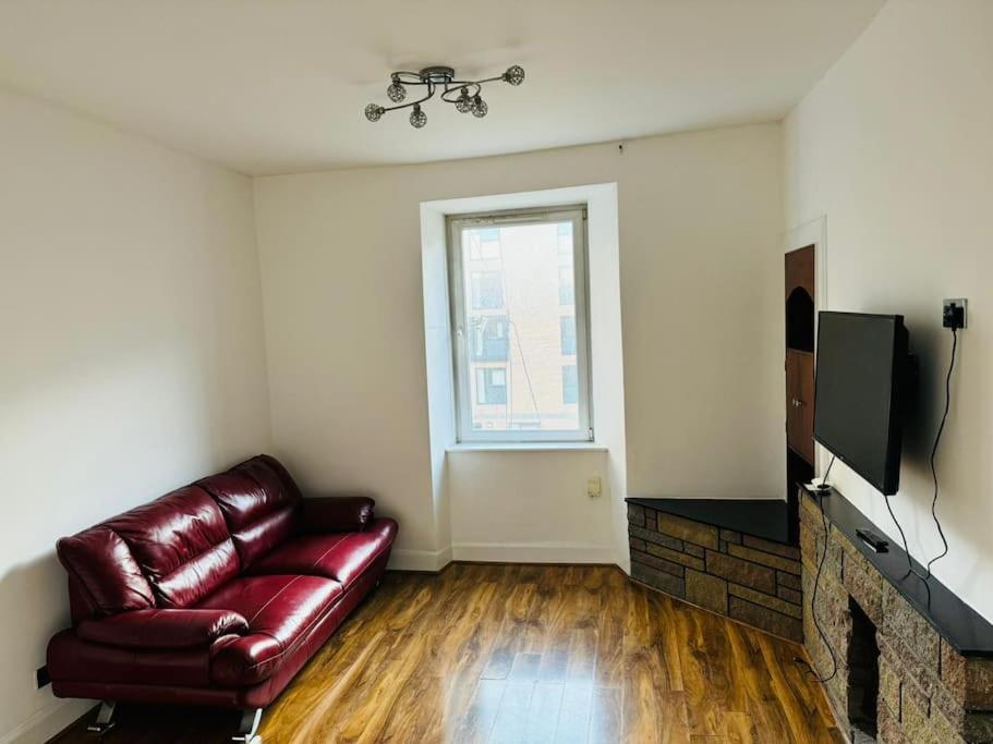 Central 1bhk Heart Of The City Apartment EDI