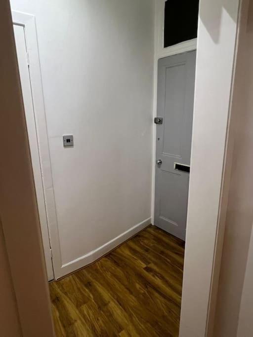 Central 1bhk Heart Of The City EDI