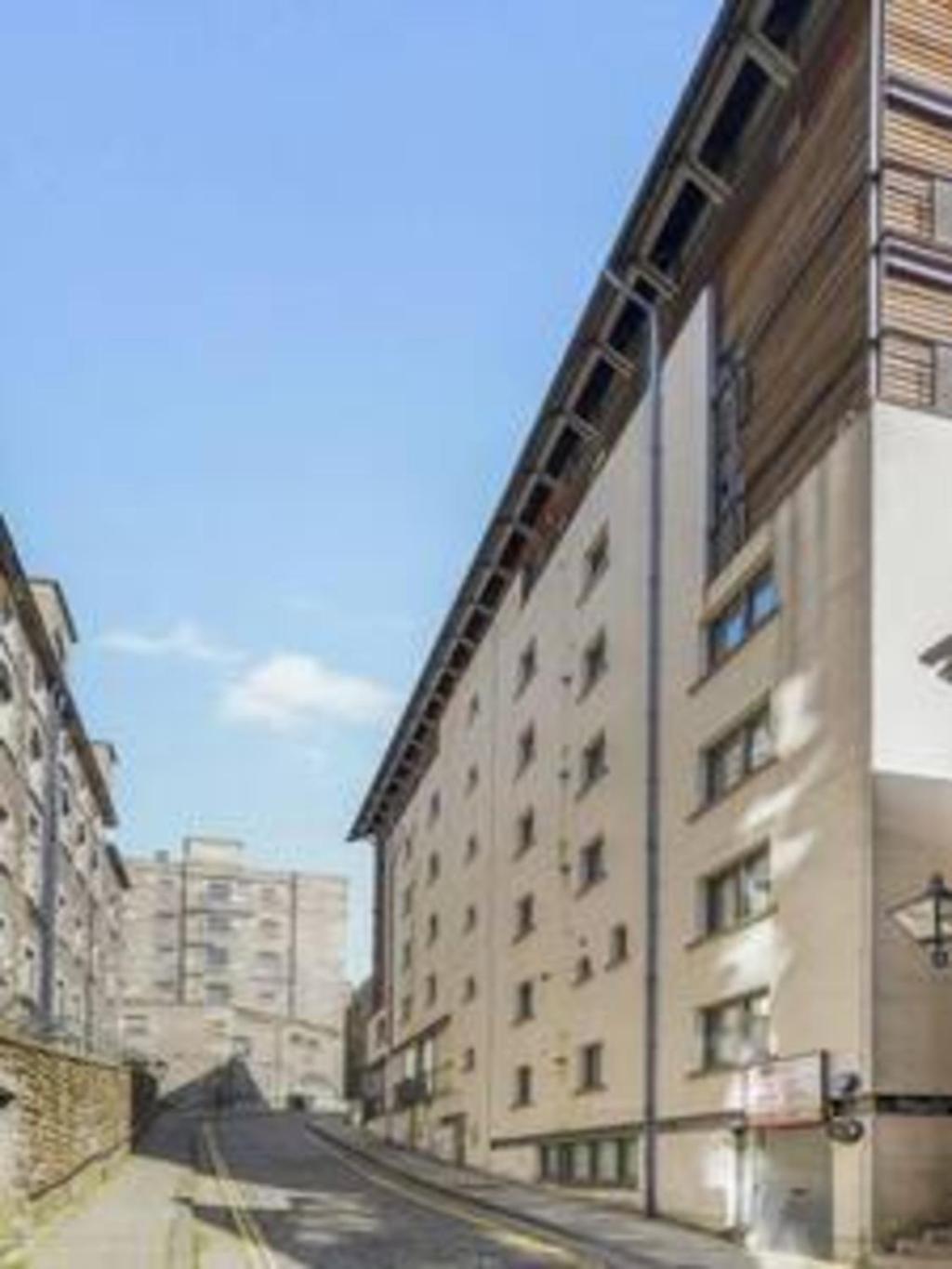 Gorgeous Old Town Hideaway Apartment EDI