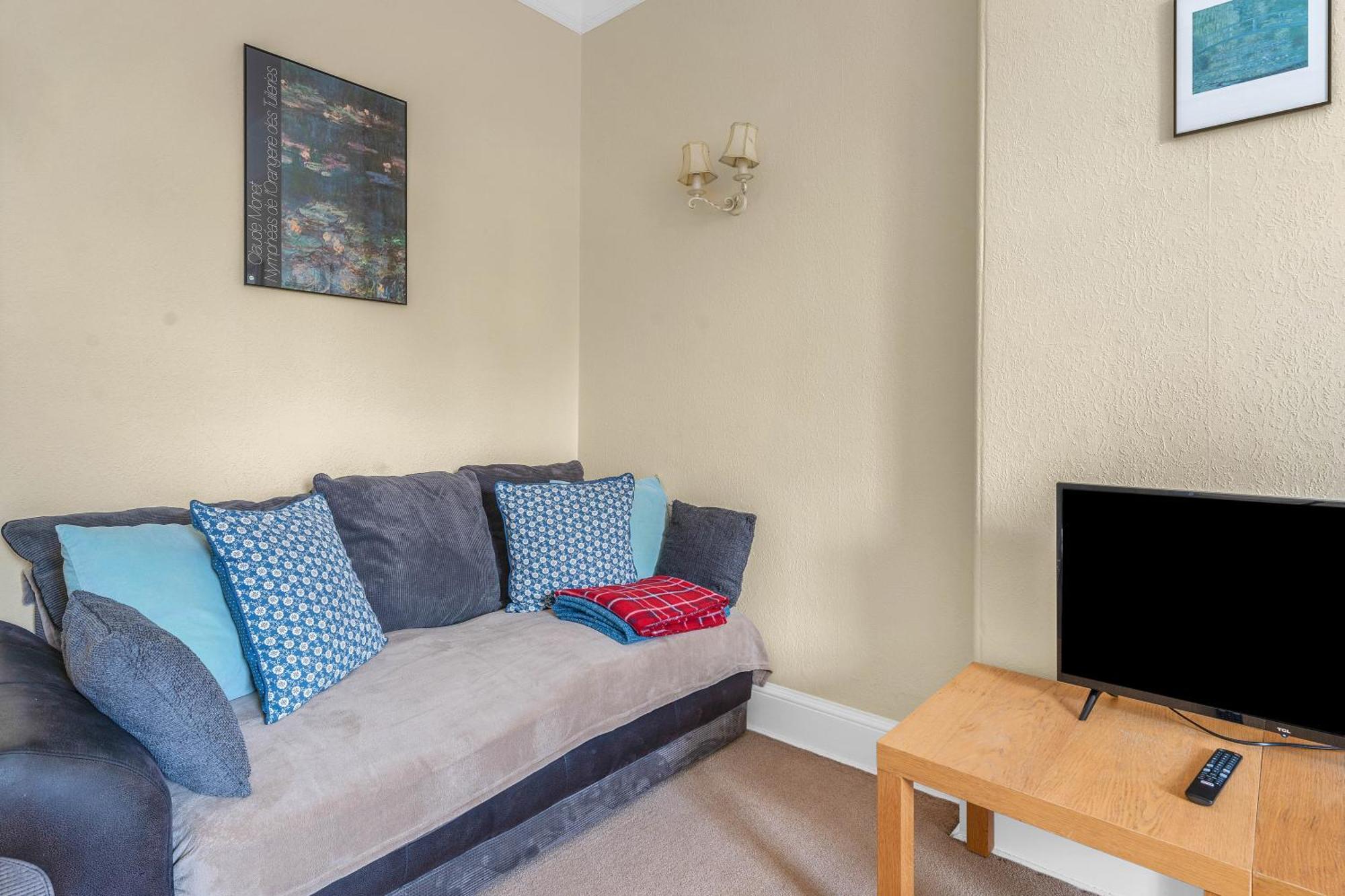 Marchmont Traditional Apartment
