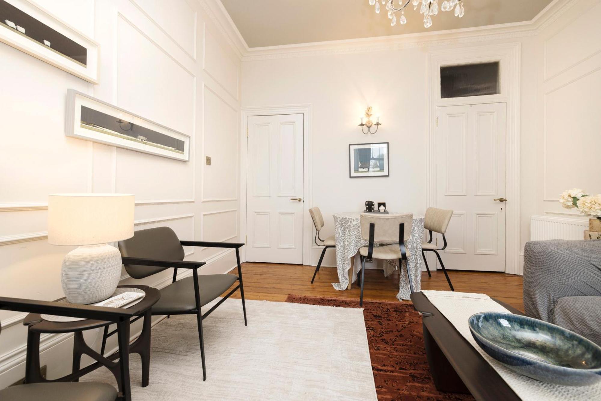 Apartment Joivy Stylish Flat Near Calton Hill *