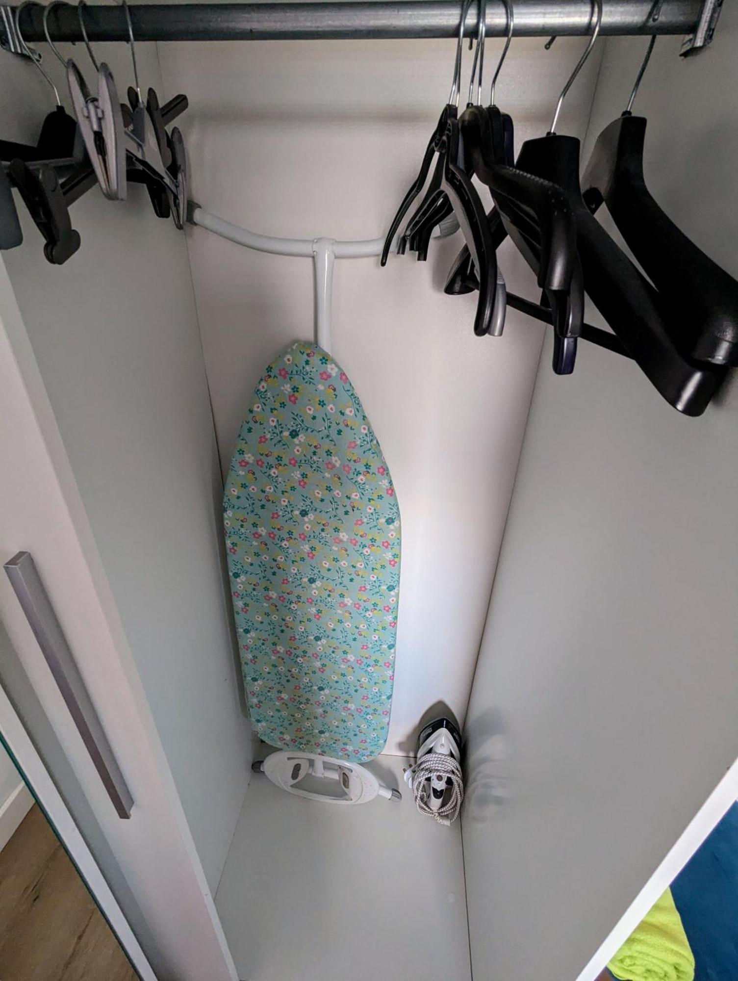 Cosy Guest In A Family With Free Parking Edinburgh