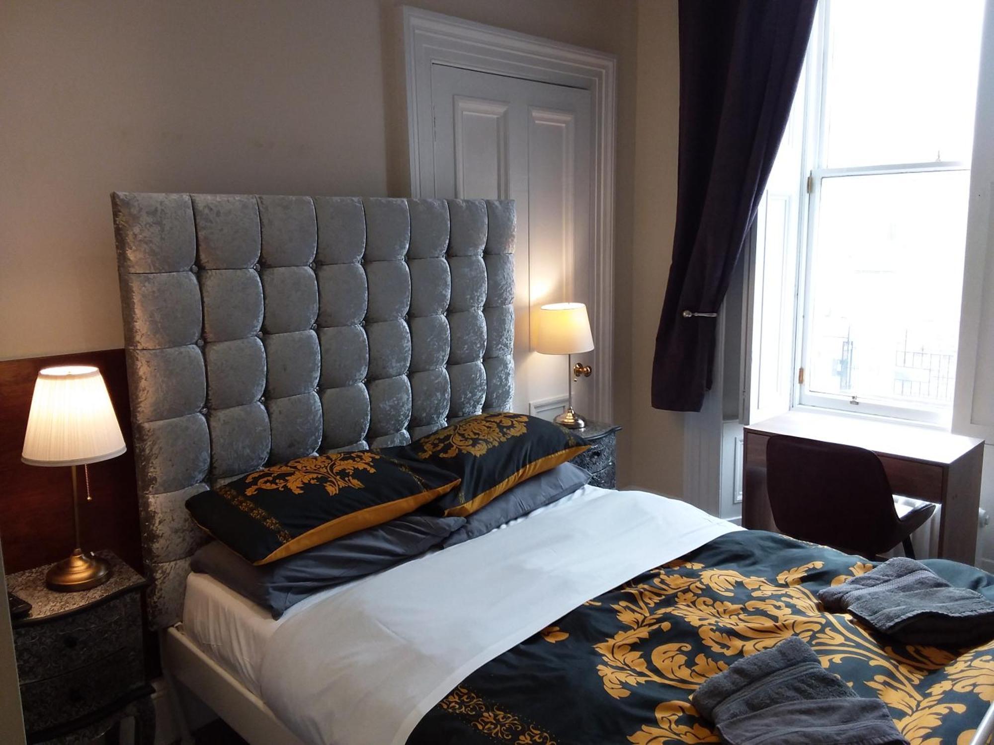 Ivy- Braveheart Guest house 3*