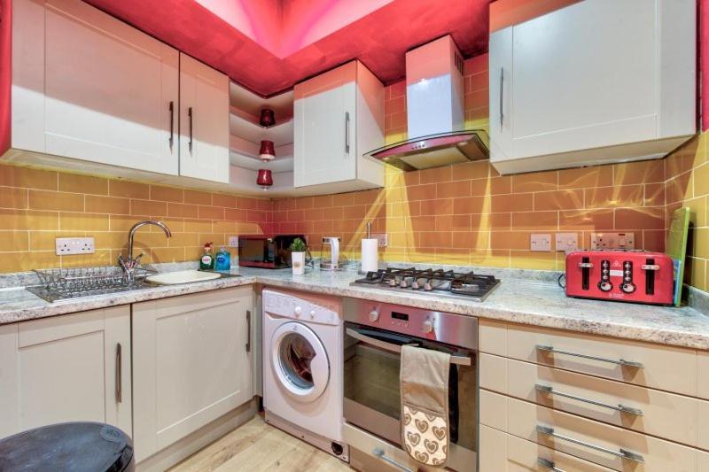 Central Ground Floor Apartment EDI
