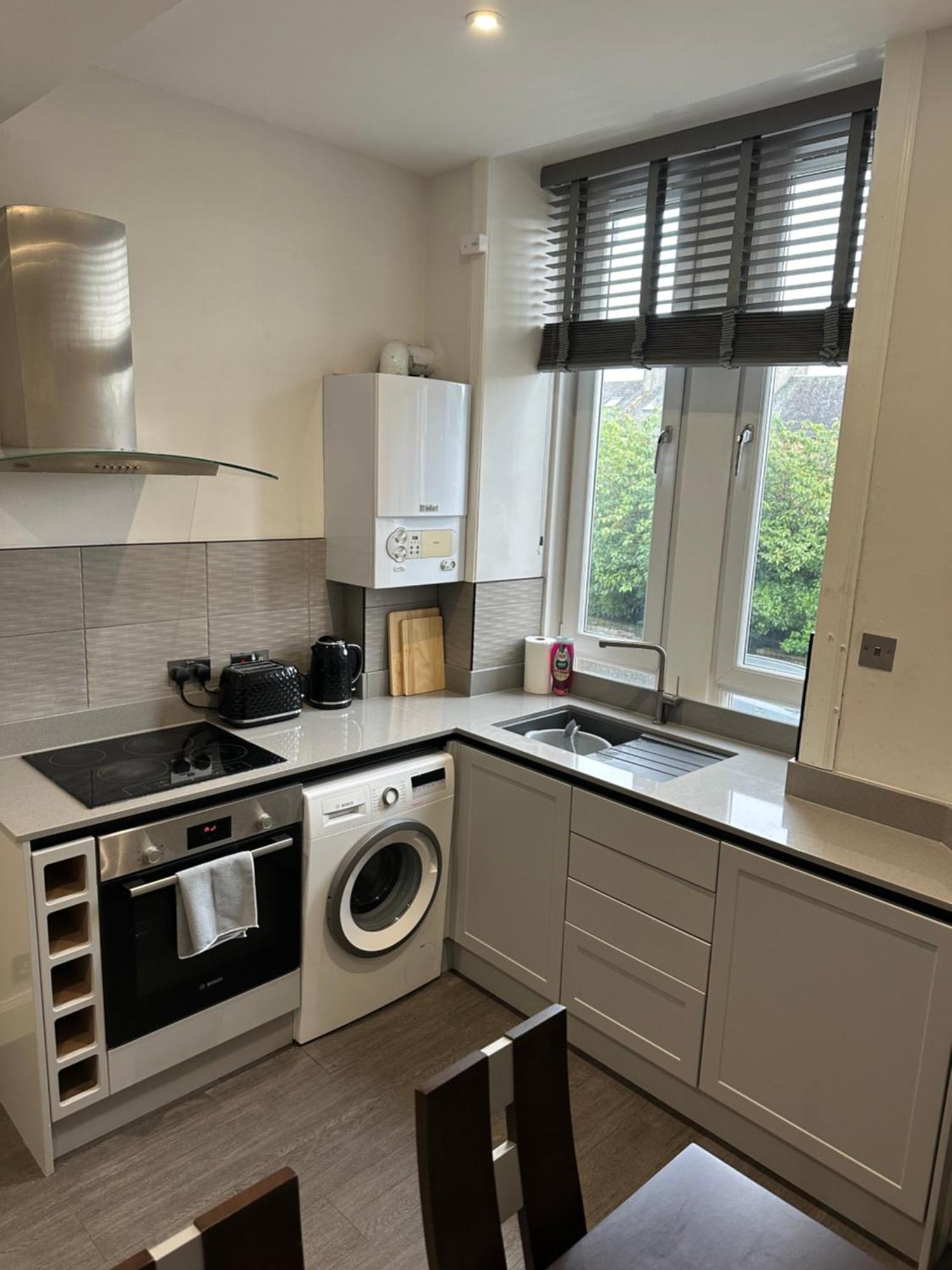 Beautiful Flat Close To Centre * Edinburgh