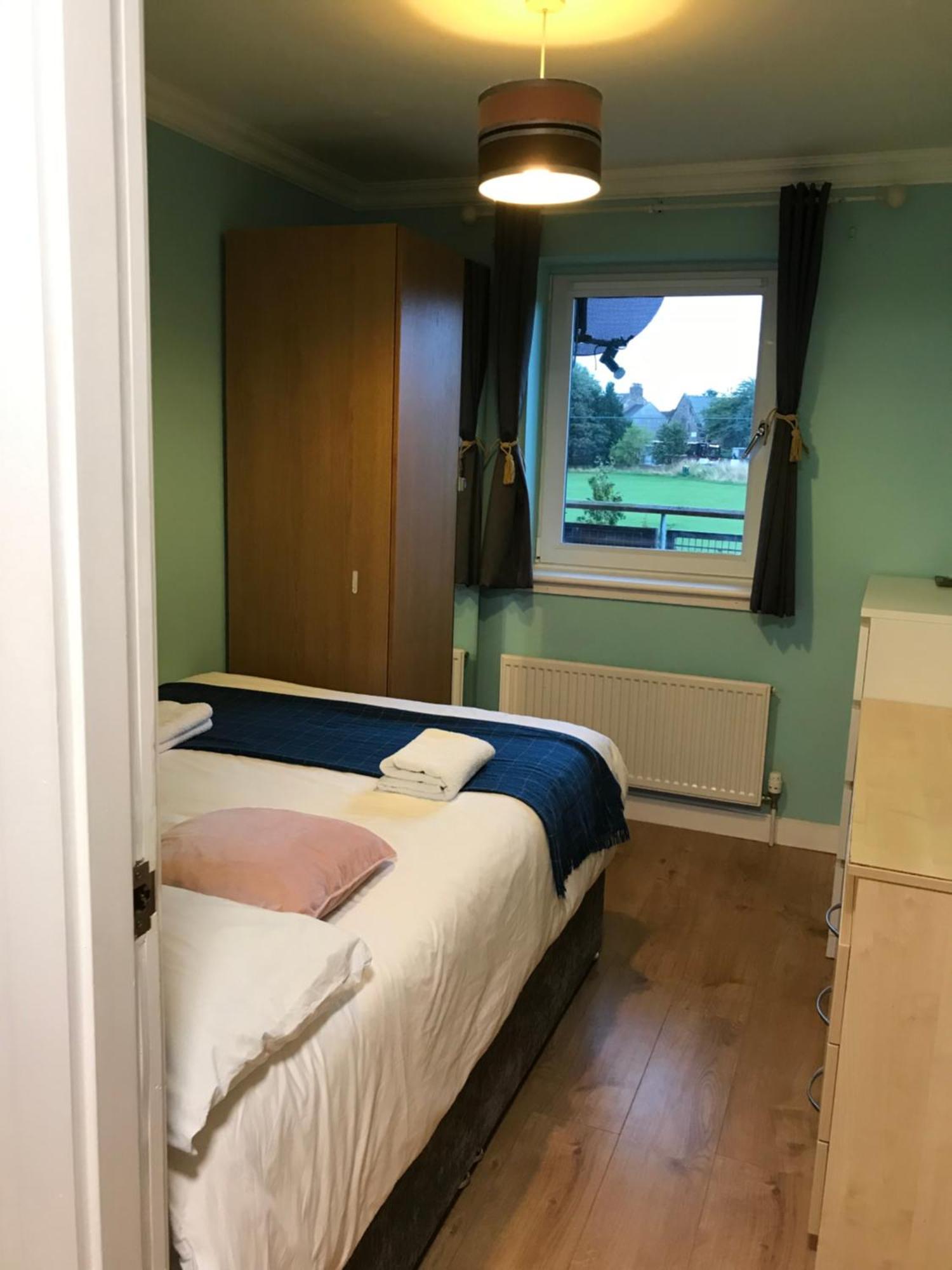 With Two Bathrooms, Lift Access Apartment *