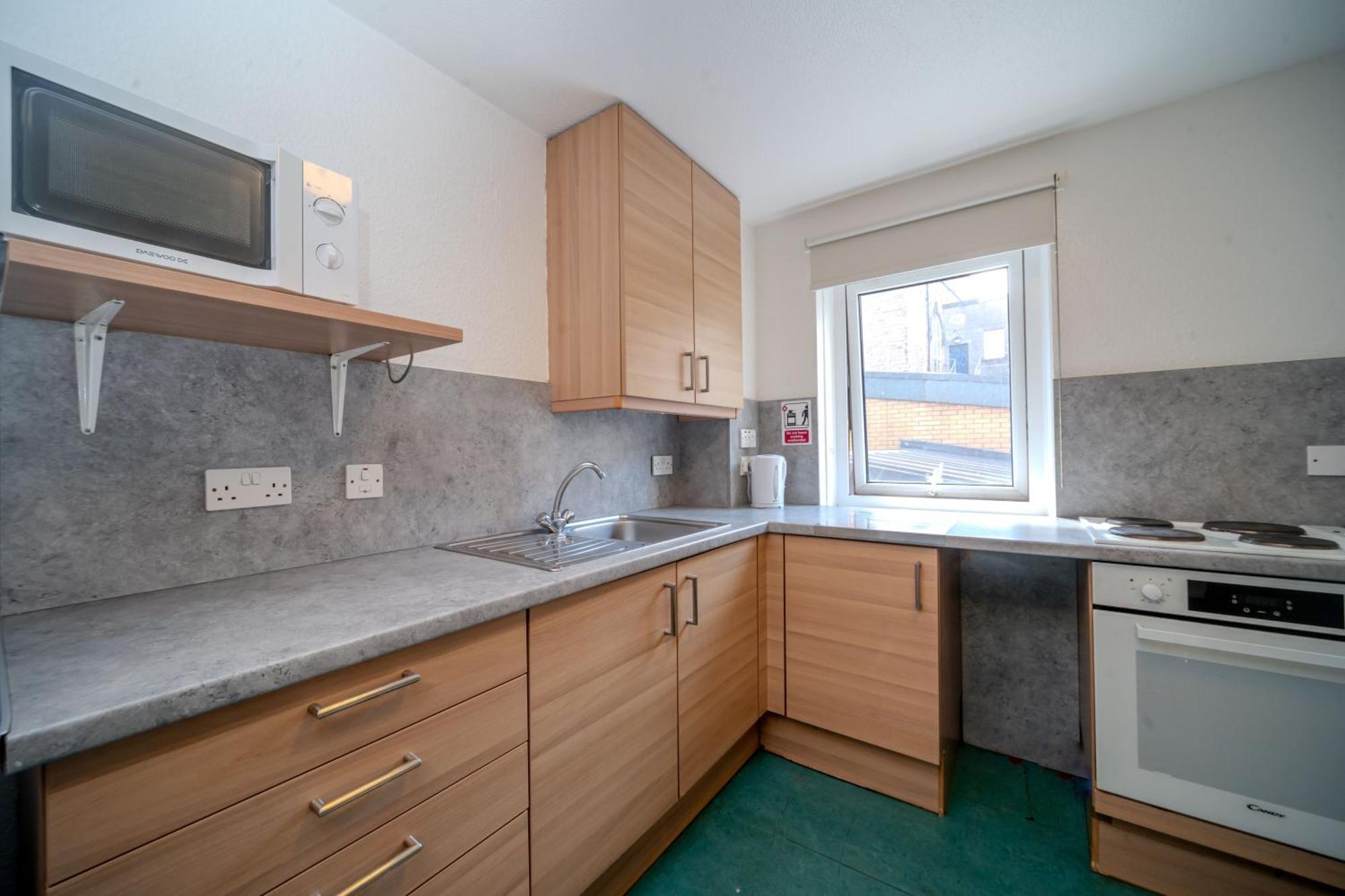 Apartment Joivy Budget 2, 4, 5 And 6 Bed Private Flats, In Historic Old Town (adults Only)