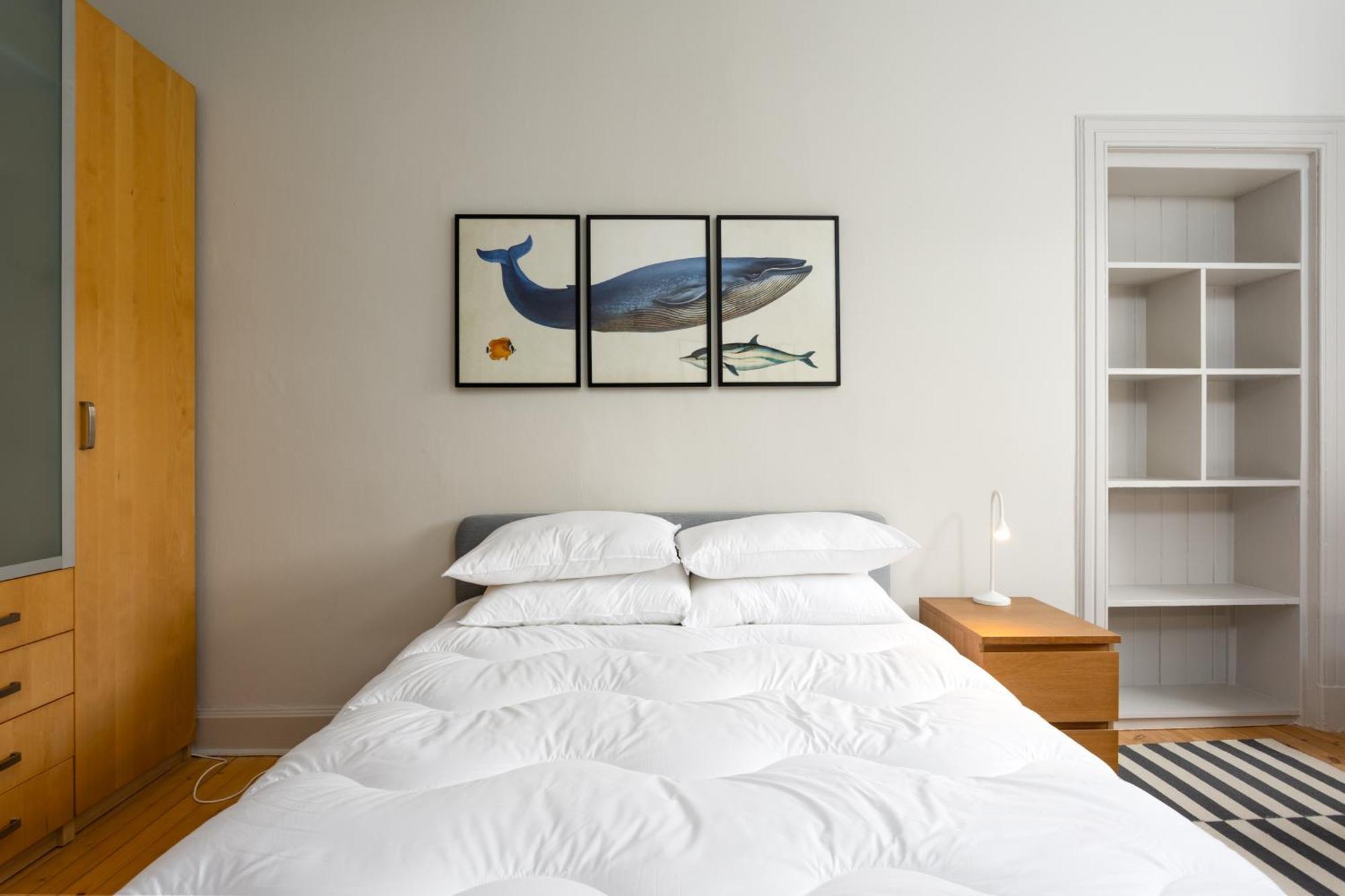 Apartment Gorgeous 4 Bed Right Beside The Meadows