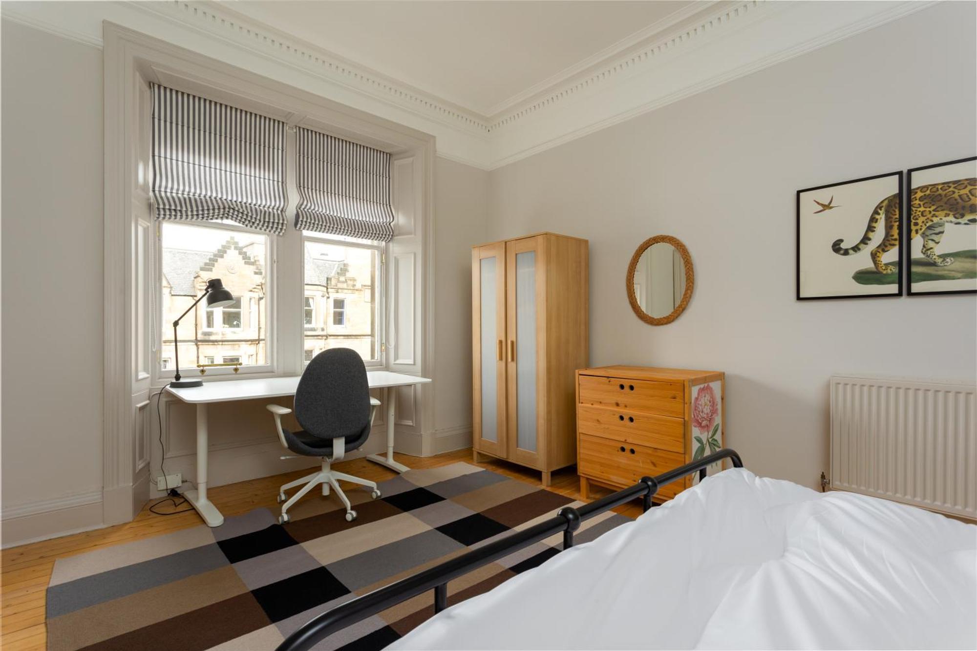 Apartment Gorgeous 4 Bed Right Beside The Meadows