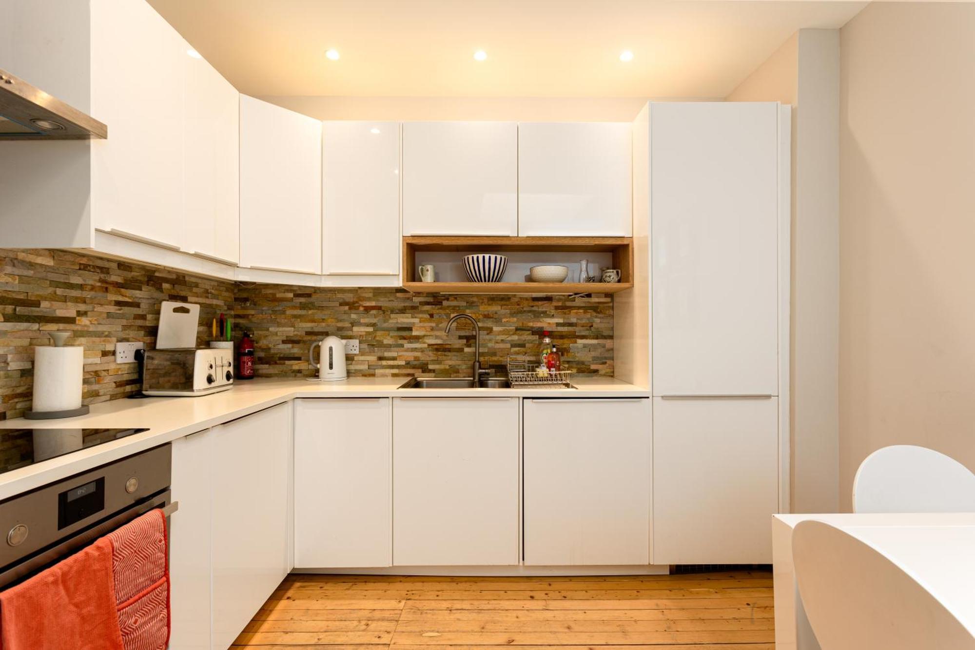 Gorgeous 4 Bed Right Beside The Meadows
