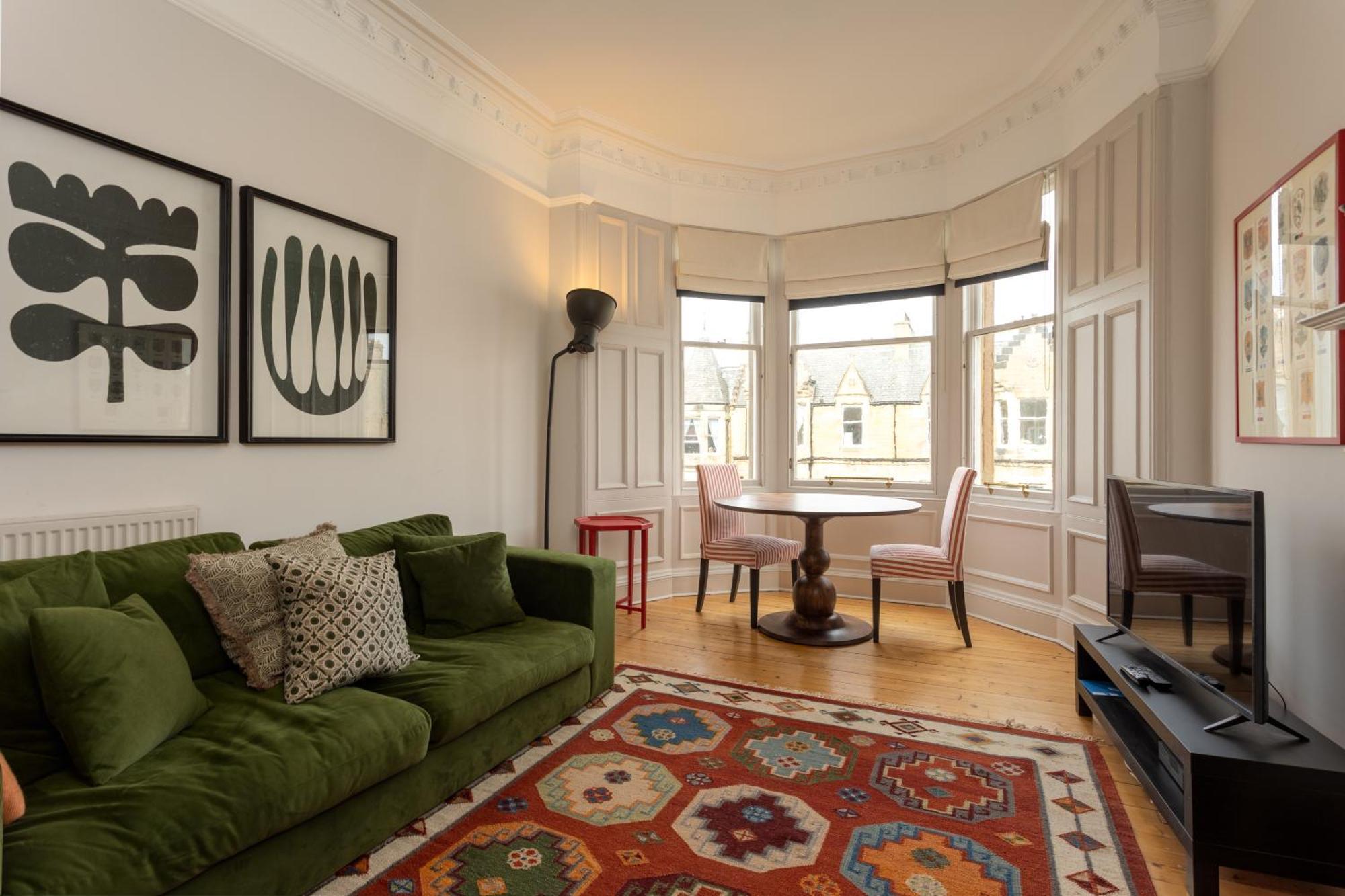 Gorgeous 4 Bed Right Beside The Meadows