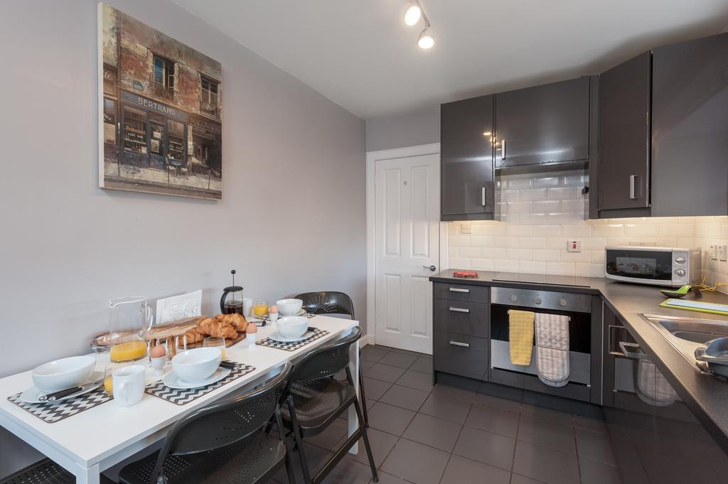 The Courtyard Apartment *