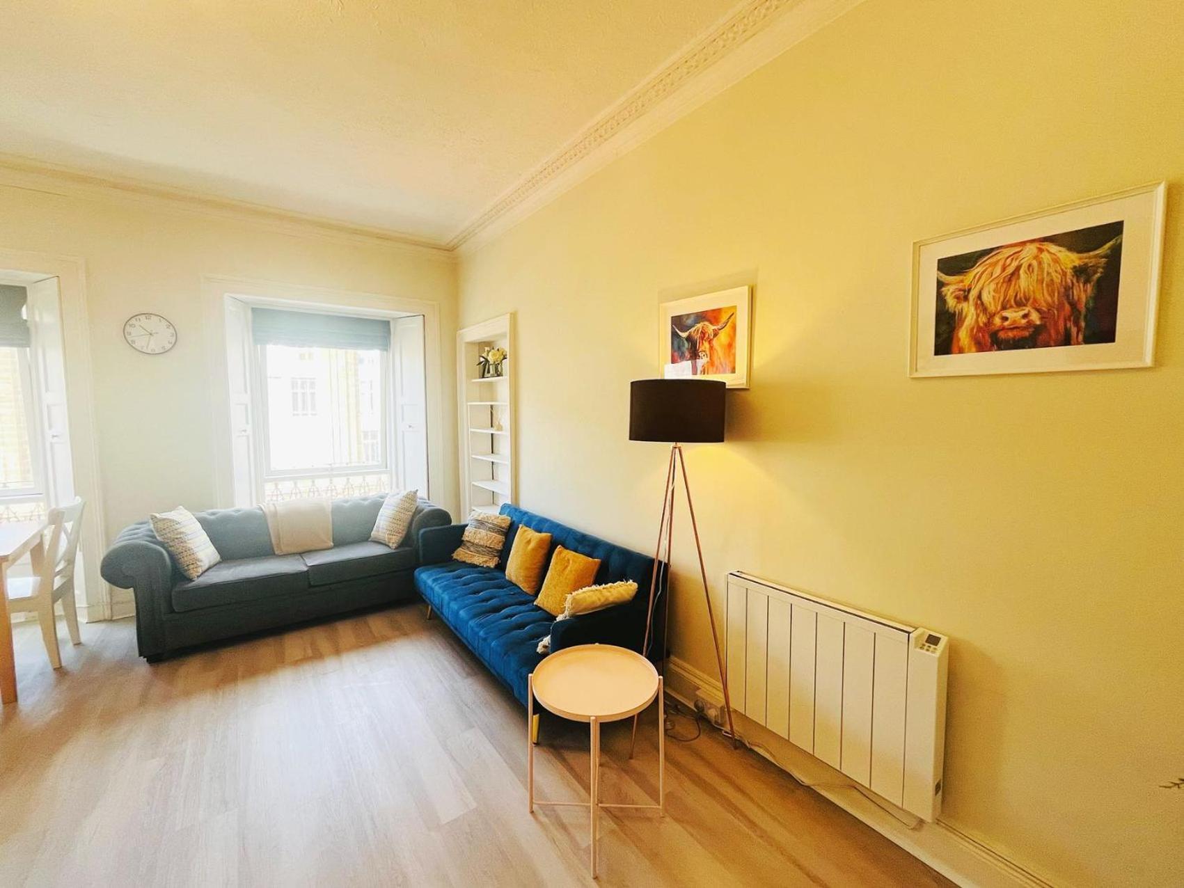 Apartment One Bedroom Behind Castle On The 3rd Floor *