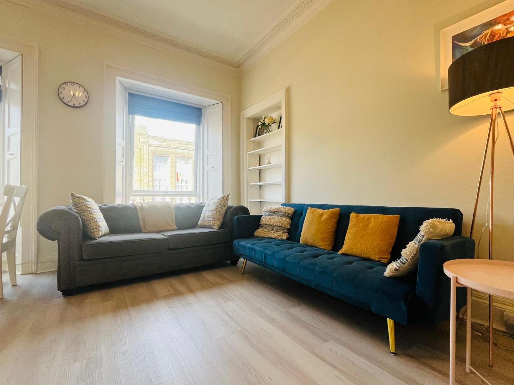 One Bedroom Behind Castle On The 3rd Floor * Edinburgh