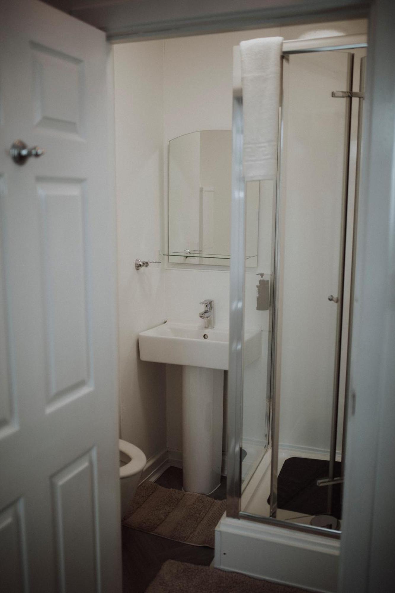 16 Pilrig Bed & Breakfast